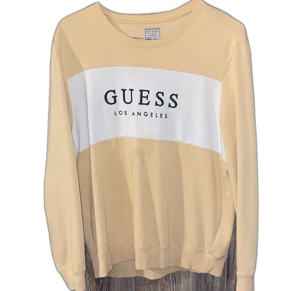 Guess Tan Crewneck Men’s Large